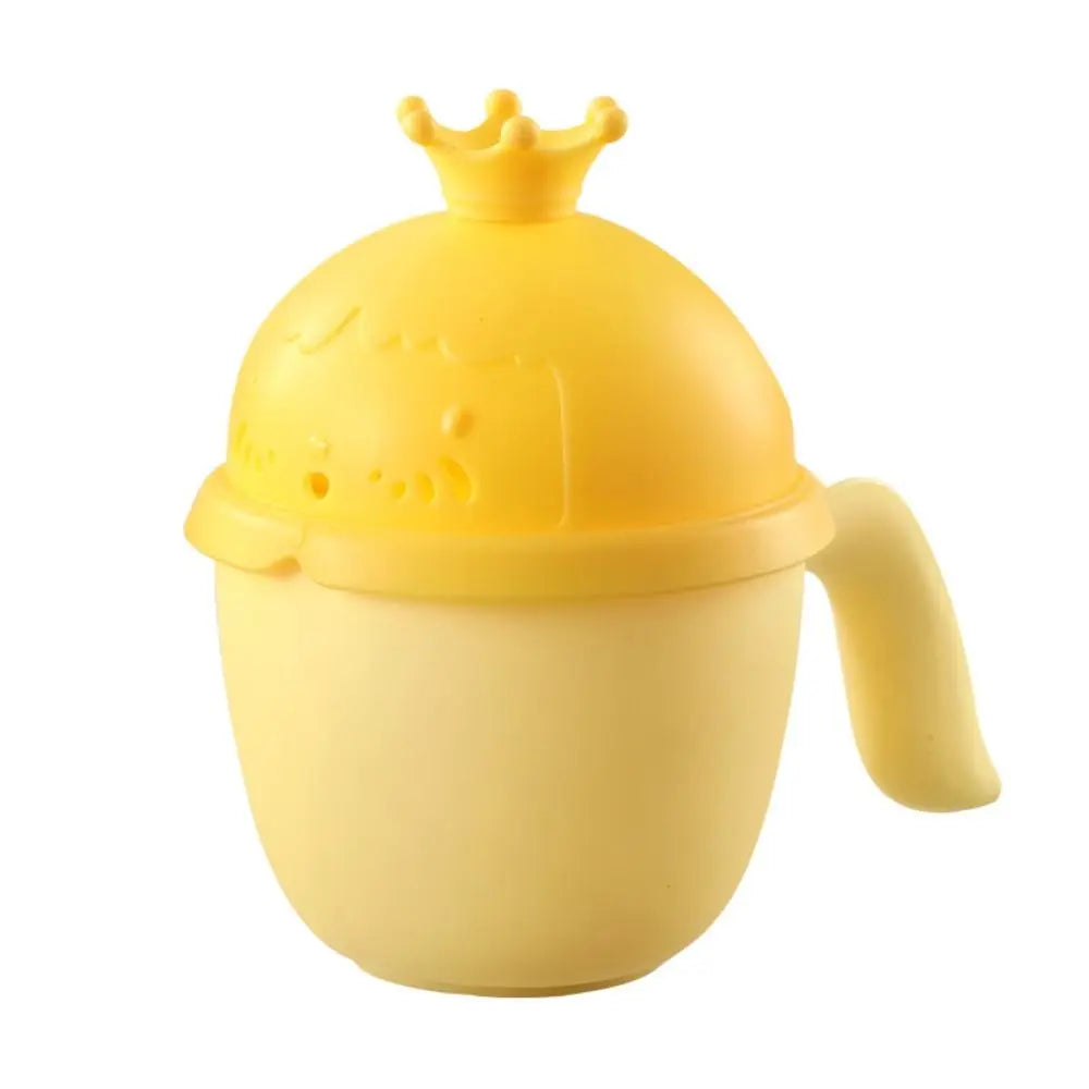 Fahion Crown Baby Shower Spoons Bath Tool Plastics Washing Hair Cup Children Bathing Bailer