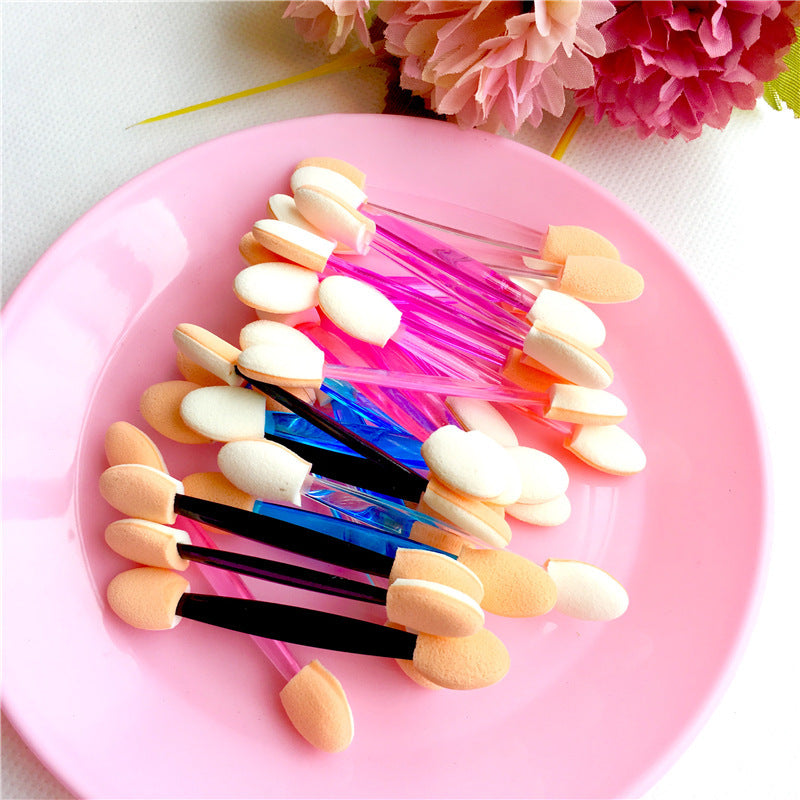 Dual-Ended Eyeshadow Brush and Blending Tool