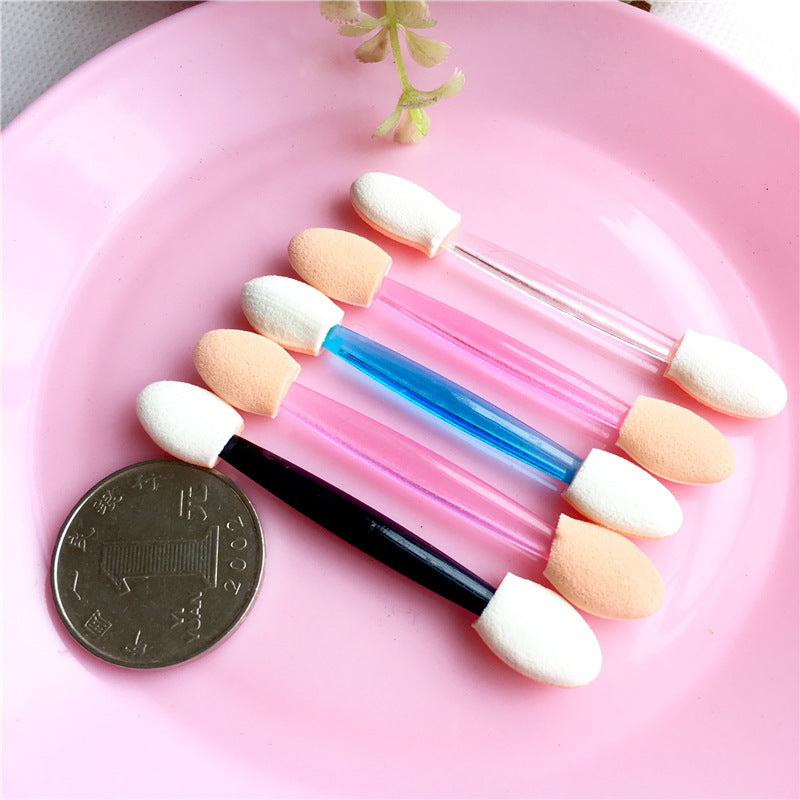 Dual-Ended Eyeshadow Brush and Blending Tool