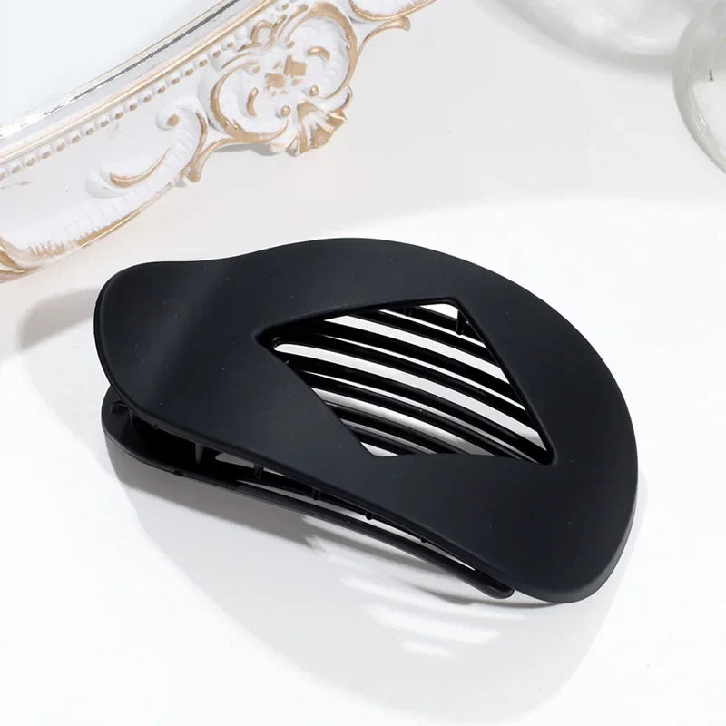 Fashion Oval Hair Claw Clip for Women New Design Leopard Matte Curved Flat Styling Barrettes Lady Ponytail Hairgrip Accessories