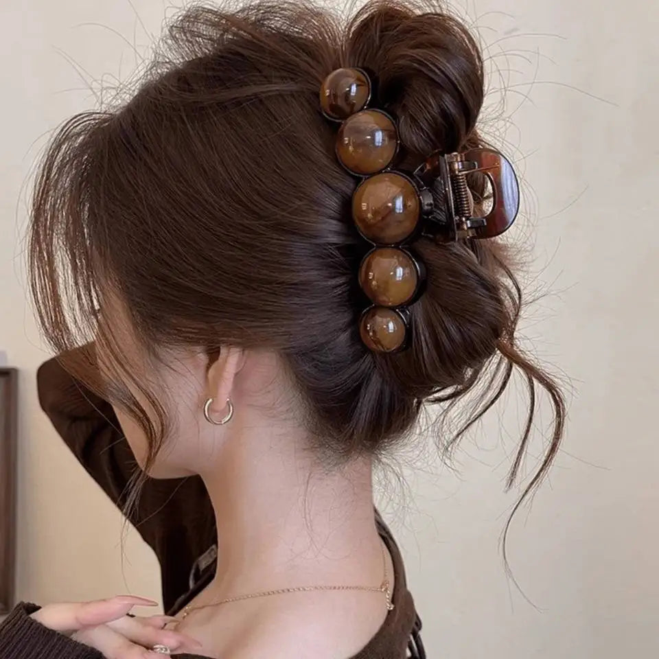 Fashion Pearl Large Acrylic Hair Claw Clips for Women Simple Elegant Plastic Hairpins Shark Clip Women Hair Accessories