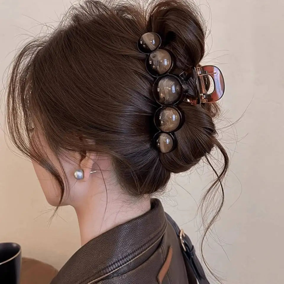 Fashion Pearl Large Acrylic Hair Claw Clips for Women Simple Elegant Plastic Hairpins Shark Clip Women Hair Accessories