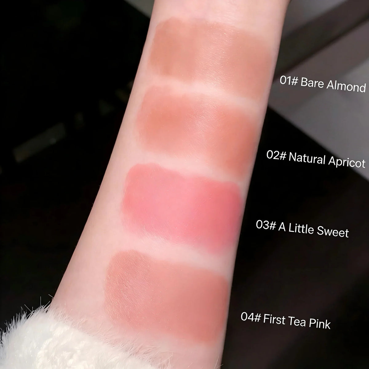 Kakashow Double-Ended Blush Stick Low-Saturation Creamy Blusher Face Rouge for Delicate Natural Finish