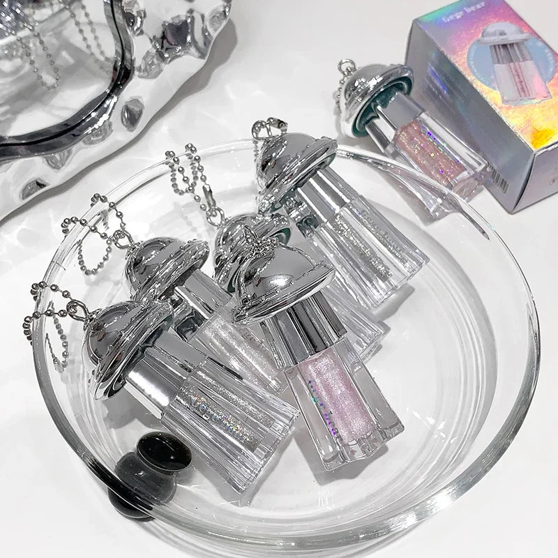 Gege Bear UFO Pendant Shiny Eyeshadow Liquid Pearlescent Fine Shimmer Brightening Anti-makeup Liquid Eyeshadow