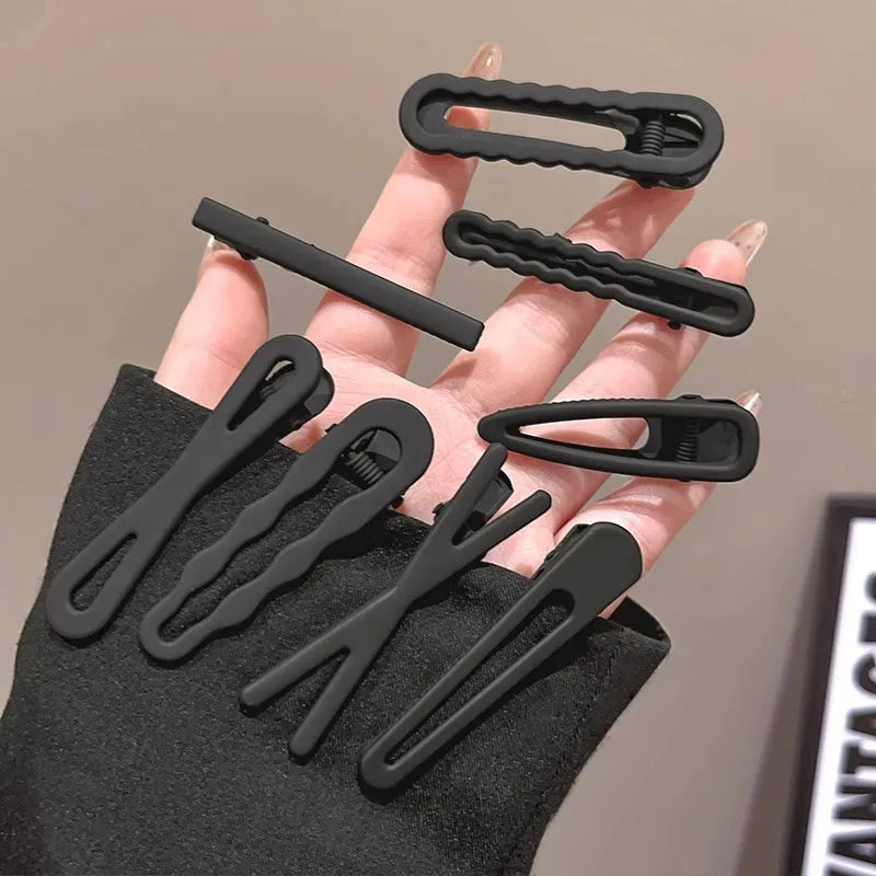 4Pcs Black Frosted Hair Clip Fashionable Trendy Hair Clips Hair Accessories Temperament Women Accessories Versatile Hair Clip