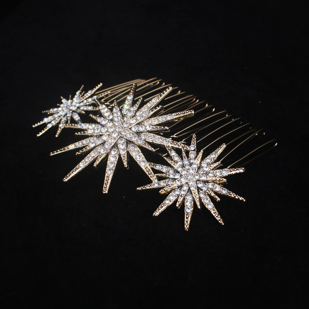 Floral Pearl Rhinestone Hair Comb Elegant Metal Leaf Bridal Hair Clip Pins Wedding Hair Accessory for Bride Updo Hairstyle