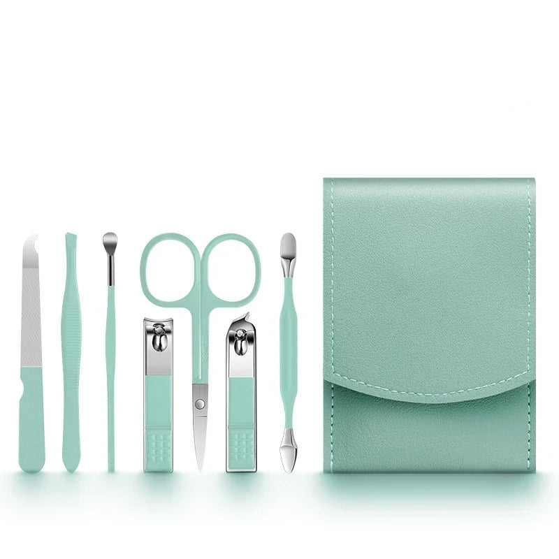 2023 New 7Pcs Portable Luxury Manicure Sets Pedicure Kits Colour Nail Clipper Set Personal Care Tools Eyebrow Scissors