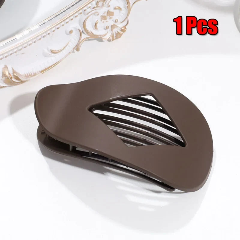 Fashion Oval Hair Claw Clip for Women New Design Leopard Matte Curved Flat Styling Barrettes Lady Ponytail Hairgrip Accessories
