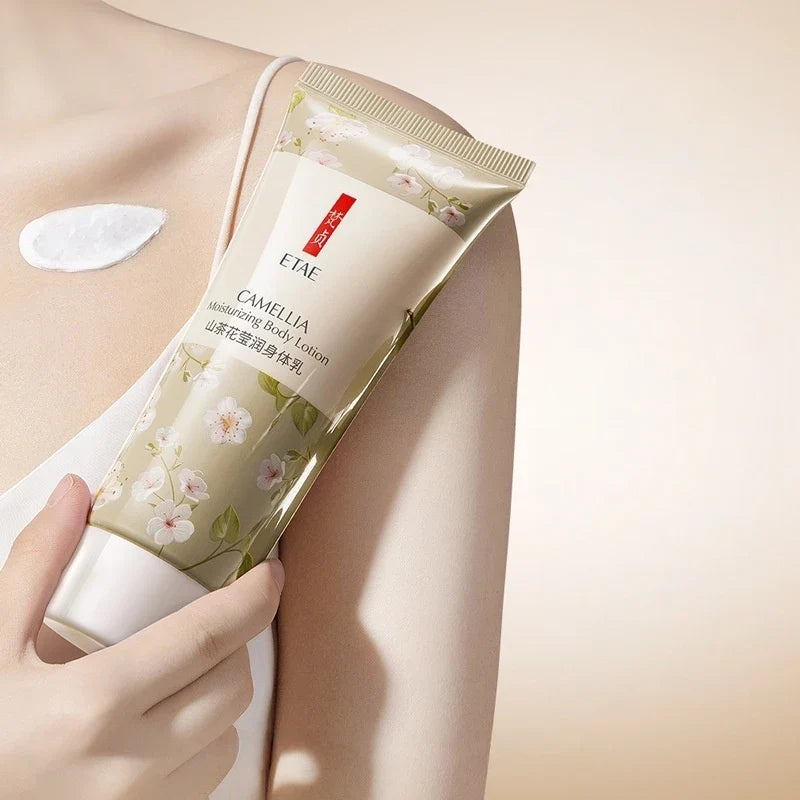 Floral and Fruit Essence Fragrance Moisturizing Hand Cream, Gift Box Set with Body Lotion, Compact Portable Fragrance Hand Cream, Easy to Apply Daily for a Fresh Scent, Long-Lasting Fragrance Without Being Overpowering, Full