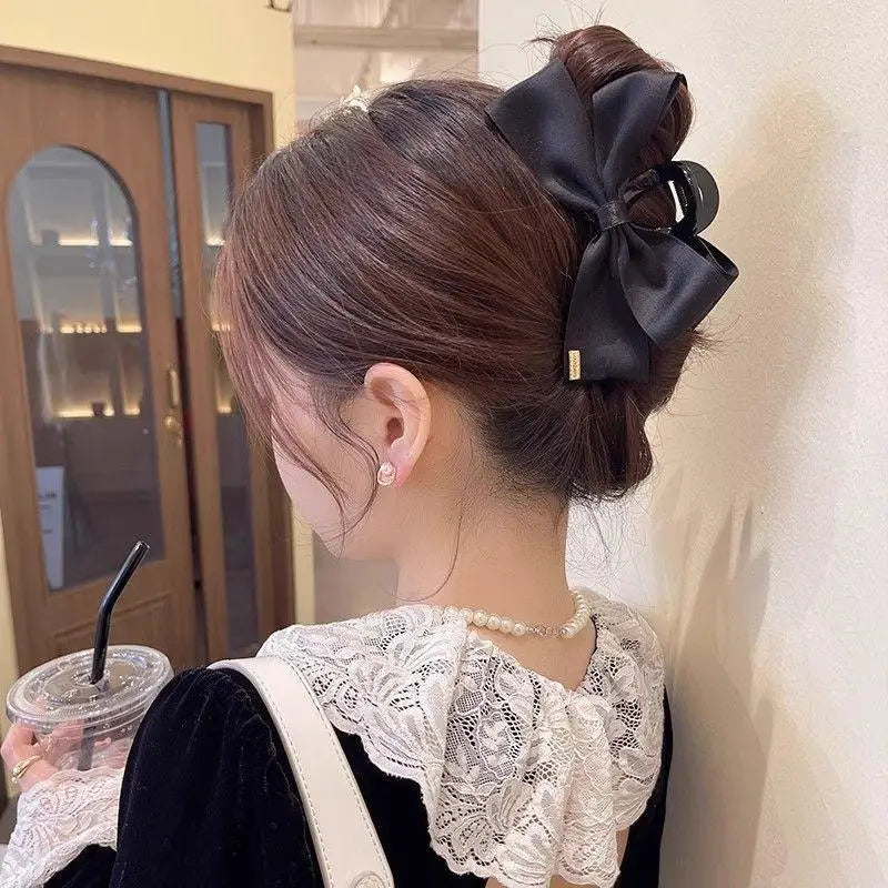 French Style Black Bow Claw Clip Elegant Scratch Resistant Hair Accessory for Women Girls Business Trip Use