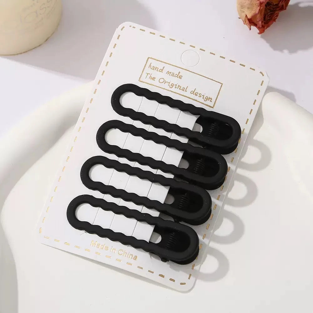 4Pcs Elegant Black Frosted Hair Clips Chic Fashionable Trendy Unisex Hair Accessories for Women Daily Party Occasion Styling