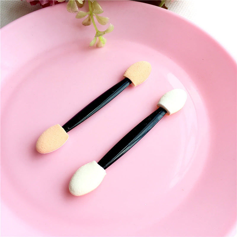 Dual-Ended Eyeshadow Brush and Blending Tool